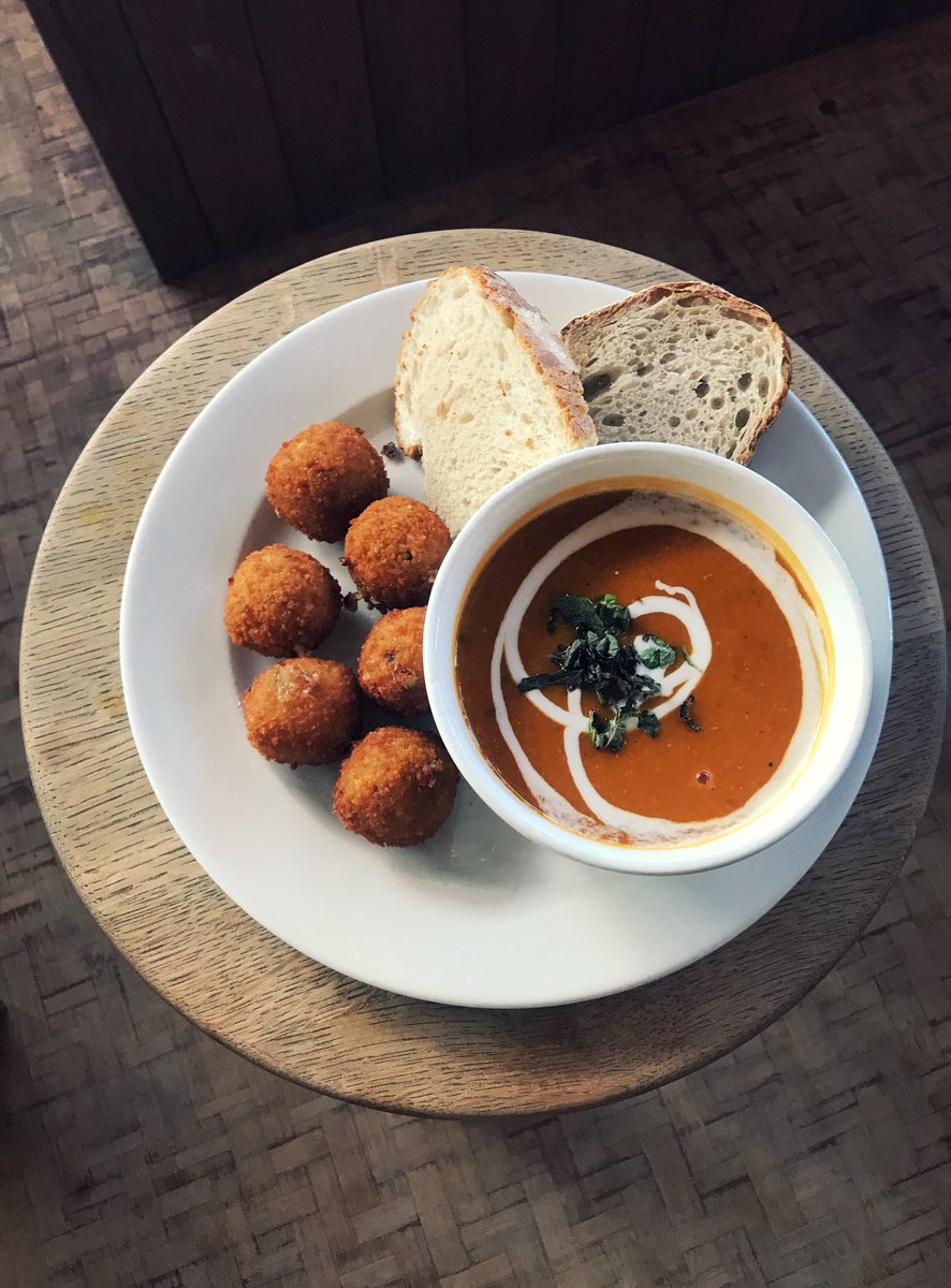 WineBite tweet media