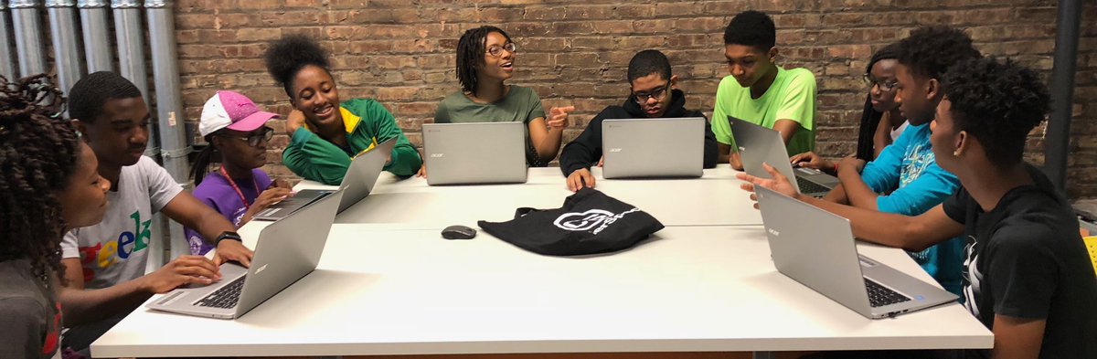 girldevelopit's tweet image. For #MondayMotivation we're celebrating @arelia Jones, @gdichicago Chapter Leader and co-founder of @CoderSpace, a youth tech mentoring and education program on Chicago’s south side. Congrats on being included on Chicago Inno's 50 on Fire Arelia! americaninno.com/chicago/50-on-…