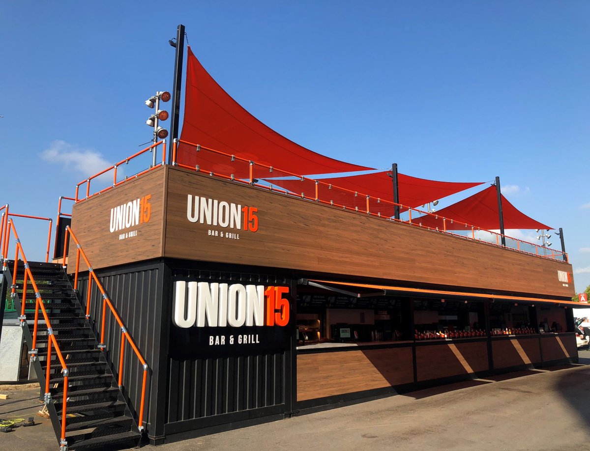 Freemans_EP's tweet photo. Breaking news! The #Union15 Bar &amp; Grill – our first semi-permanent food outlet - launches on the 6th October at @TwickersEvents stadium, complete with upstairs seating area, restaurant-quality food, and quick card-only payment. Click here for more info: https://t.co/SQwUrujVfS https://t.co/7zsxqitRTc