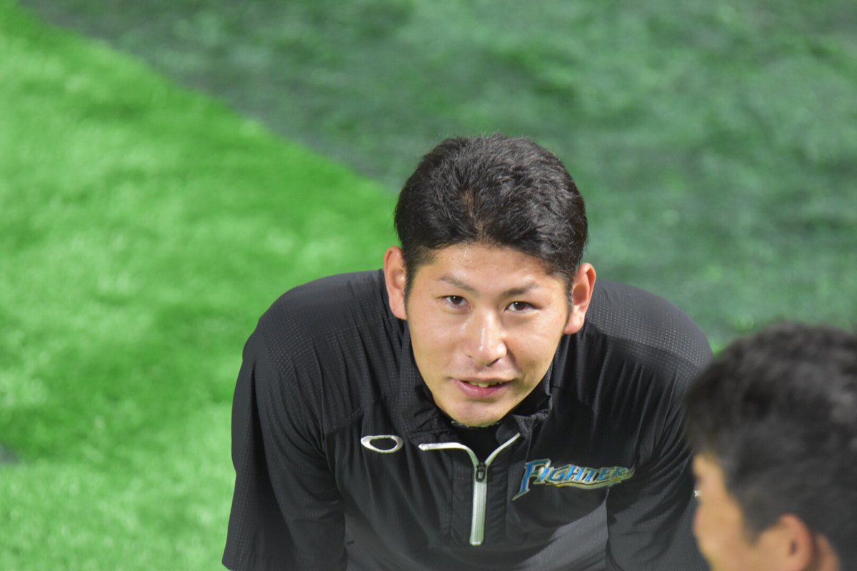 katohh14's tweet photo. カメラ目線でわらわれてるって
自意識過剰していいですか！？

#加藤貴之 https://t.co/gtCfODfoKz