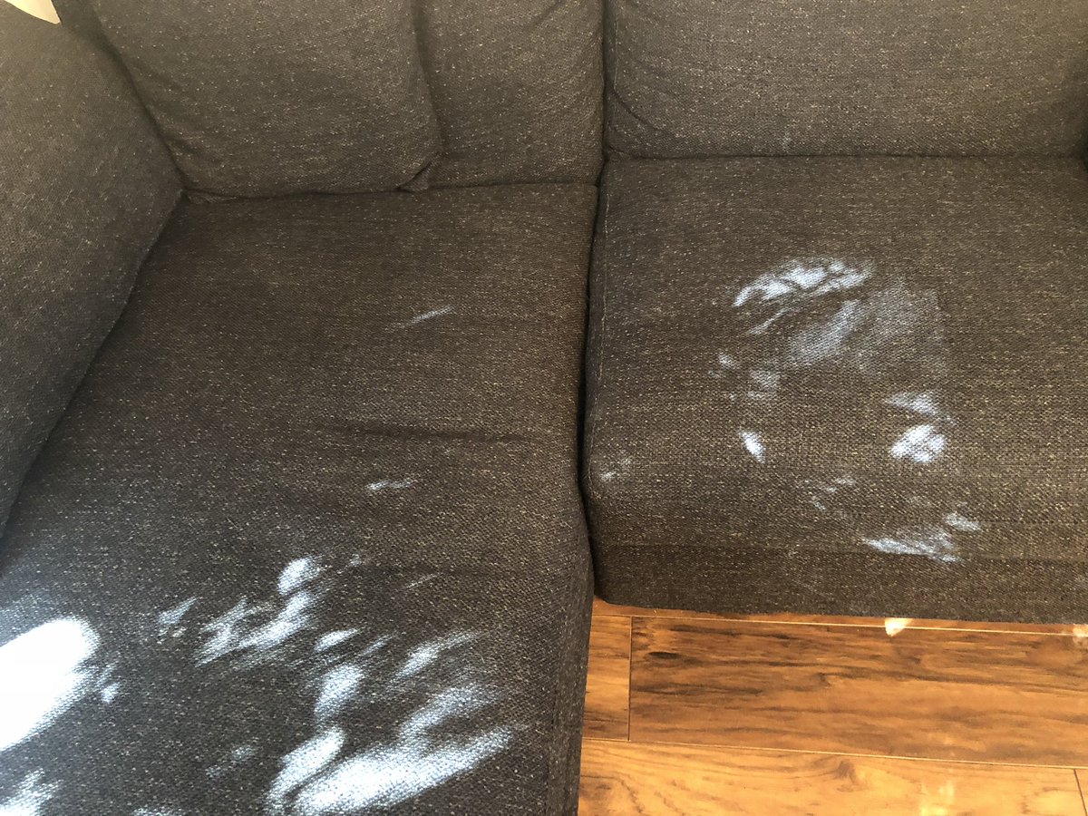 FITDEN's tweet photo. @nextofficial ONLY FOUR MONTHS OLD! Disgusting quality!! https://t.co/epWuTsu7la