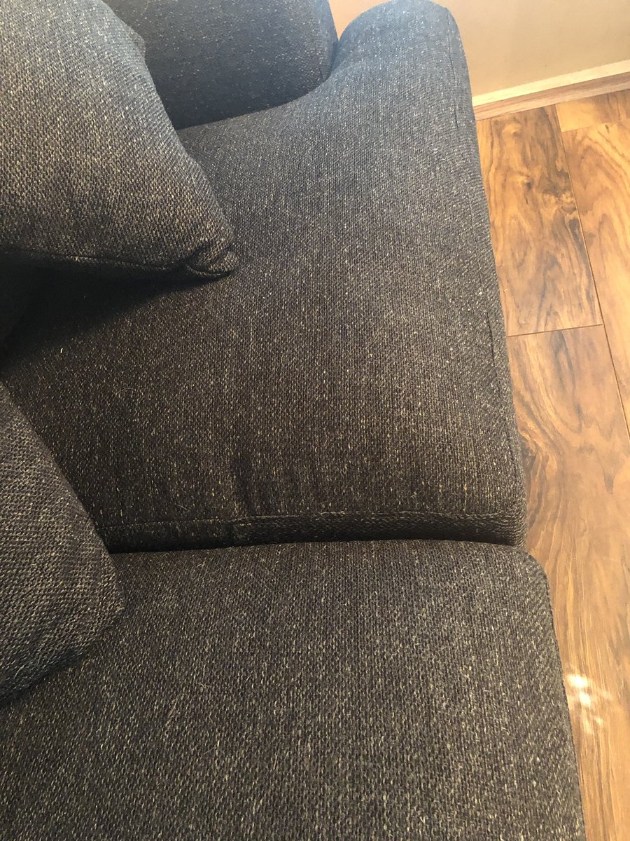 FITDEN's tweet photo. @nextofficial ONLY FOUR MONTHS OLD! Disgusting quality!! https://t.co/6yQrphgvxO