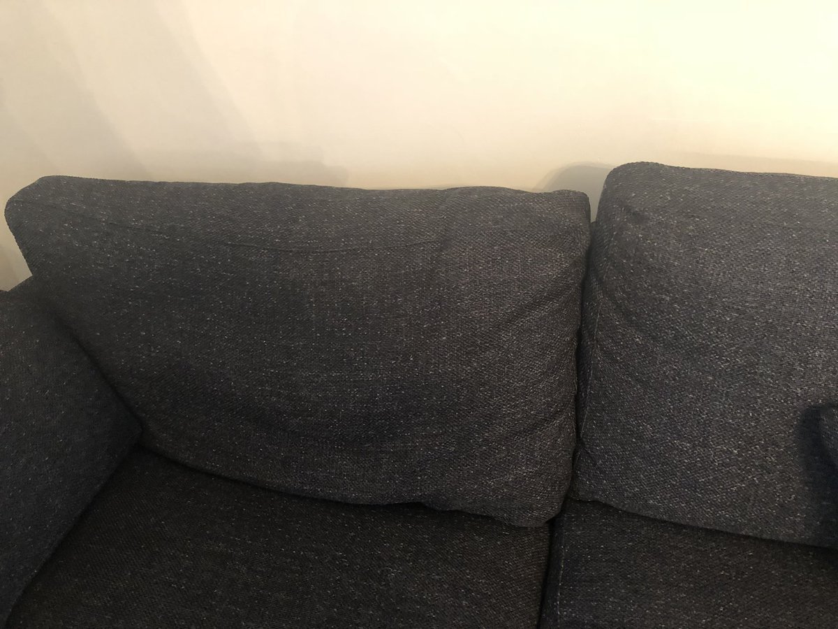 FITDEN's tweet photo. @nextofficial ONLY FOUR MONTHS OLD! Disgusting quality!! https://t.co/IzVAN7RS47