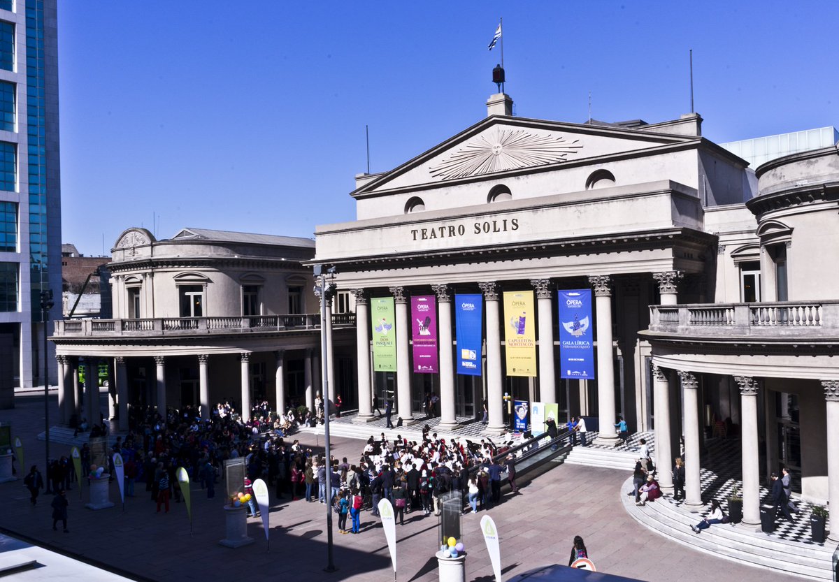 Teatro Solís tweet media