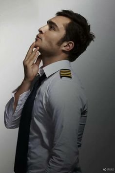 itsserenavandw's tweet photo. Ed is so hot🔥 https://t.co/yZTXgMIipU