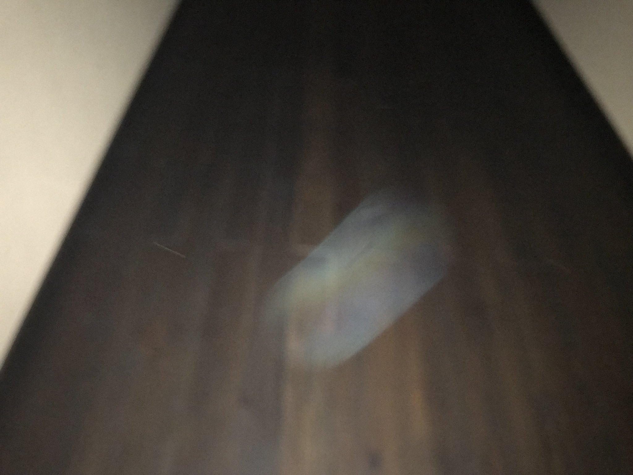 温泉はずき 混浴専門家 温泉専門家 とりあえず宿内徘徊しまくって撮れたオーブ達 でもこれ動画だと映らなくて フラッシュ焚いた時に 少しだけ出来る待ち時間みたいな時に ビュンビュン走るのが見えるんだけど 写真になるとなかなか写ってない