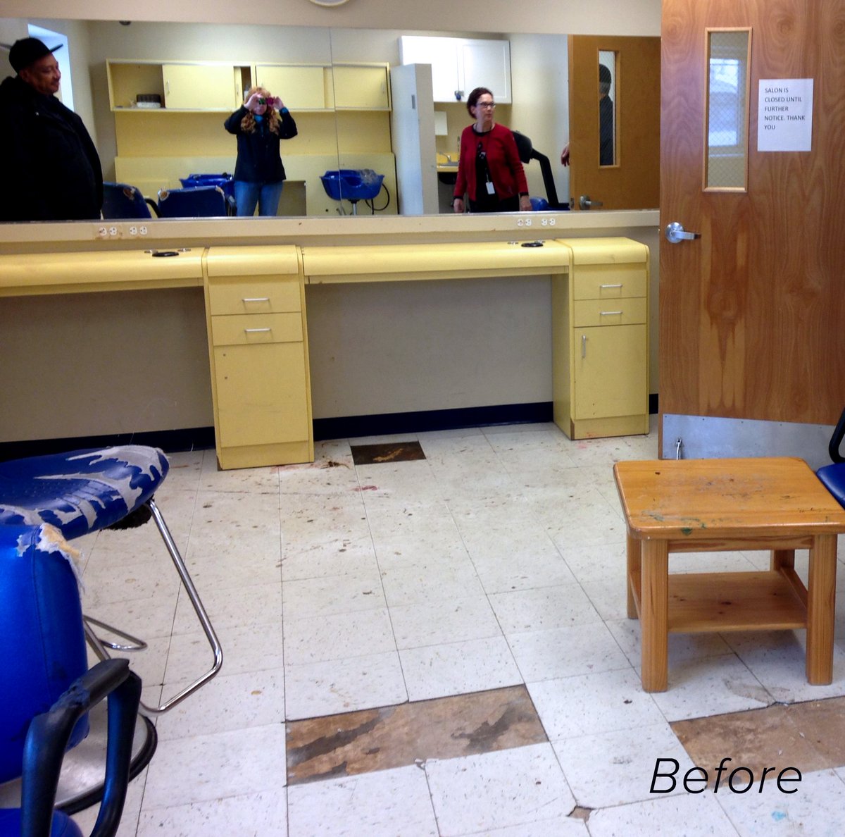 OhioGoodforLife's tweet photo. Check out this transformation of Laura’s Home hair salon, a safe place for abused or homeless women to feel confident and beautiful. A volunteer crew organized by The Women’s Committee of Ohio business @arconic made this eight-month project possible.
https://t.co/hVDO7QGaoA https://t.co/KIIN0rprqj