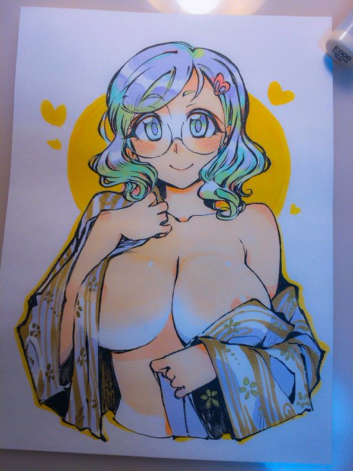 今夜は雲っているのでお月さま出してもらいました 