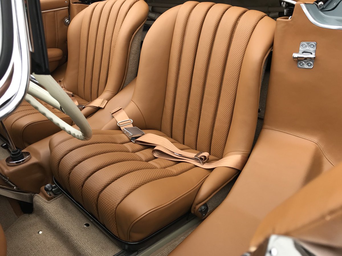 dclassauto's tweet photo. #mercedesmonday
#dclass #dclassauto #mercedes #classicbenz #classicmercedes #classicroadster #mb #300SL #300slroadster #oldtimer #leather #periodcorrect #resto #restoration #classiccar #thebestornothing #1950s #mercedesownersclub #nofilter #thehogring #w198 #nofilterneeded https://t.co/YRDHcZ7MbD