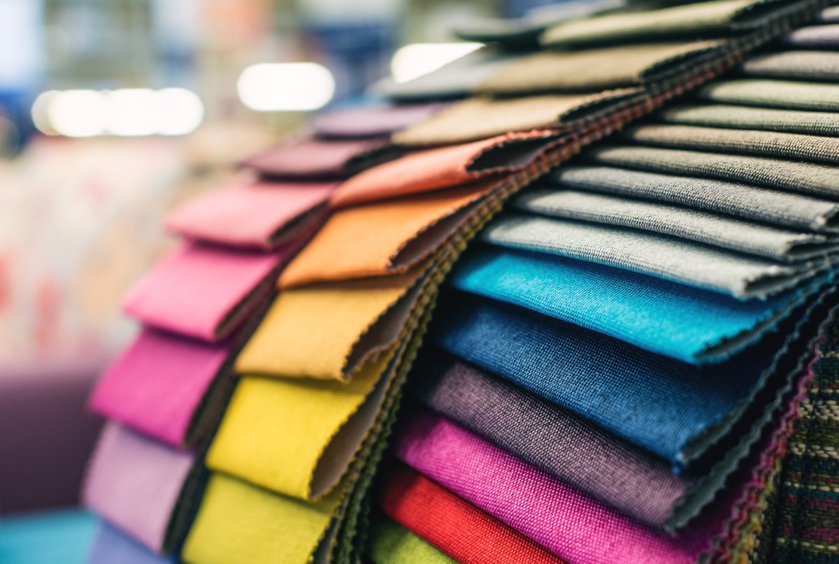 UnifiSolutions's tweet photo. Looking for the right fiber for your home #textiles? We offer benefits like TruTemp 365™ so your fabrics can be sustainable and weather-friendly. Learn more: https://t.co/YkQ57Pdokg #HomeTextilesWeek https://t.co/IuCPsOvZua