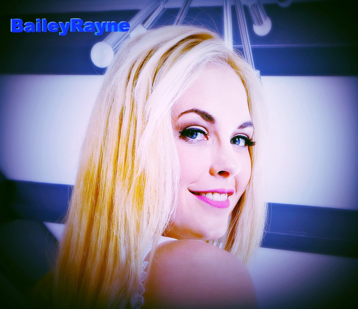 GiorgiKandareli's tweet photo. ⏰#goodmorning 🌞beautiful💖@TheBaileyRayne 💖
#model💗#Blondie 🧡#magicBlueEyes💙#MondayMorning 🕗#photooftheday 📸 https://t.co/sjkrUv3QRc
