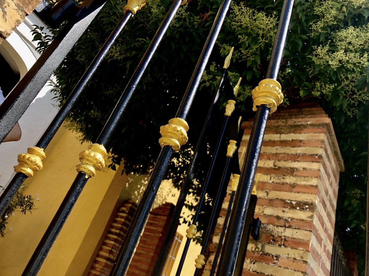 El próximo viernes darán comienzo las Fiestas Patronales de San Miguel.
Estamos dando las últimas pinceladas para que todo luzca perfecto y disfrutemos de unas bonitas fiestas.
#SanMiguel #jabugo #fiestaspatronales