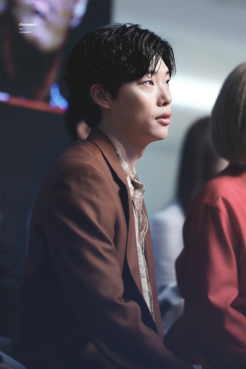 천피치 tweet media