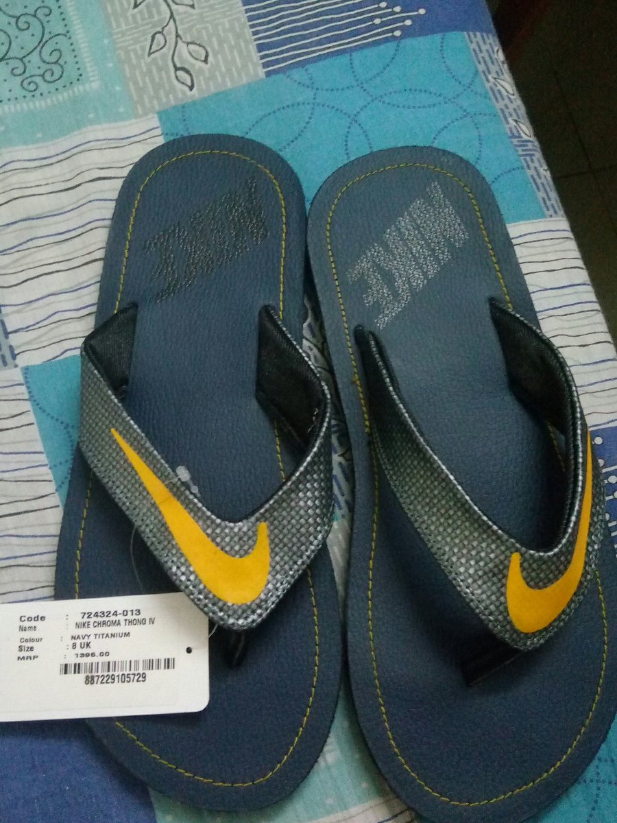 anvitkumarsingh's tweet photo. @Paytm Paytm delivered fake nike slippers.
Confirmed with nike customer care, even from the image you could see quality.
Please beware before buying from Paytm.
Rather I suggest go for myntra, Flipkart, Jabong.
2 months ago my friend also had the same complaint. https://t.co/WPVYc7hdbU