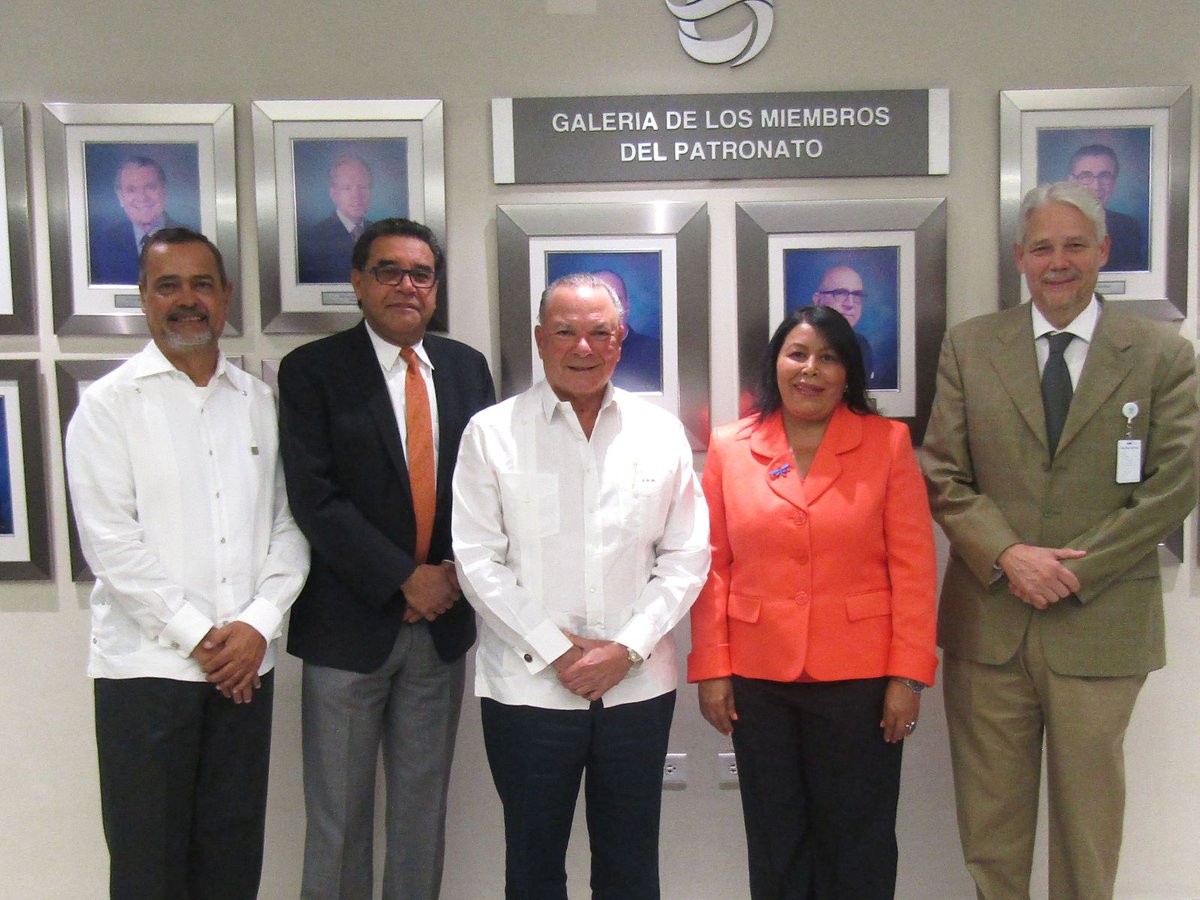 Nuestra fundación y el Patronato de <a href="/CedimatRD/">CEDIMAT</a>  firmaron un acuerdo de colaboración a los fines de desarrollar iniciativas conjuntas dentro de un programa de Responsabilidad Social Empresarial, con especial énfasis en la zona de #PuntaCana y toda la provincia La Altagracia.