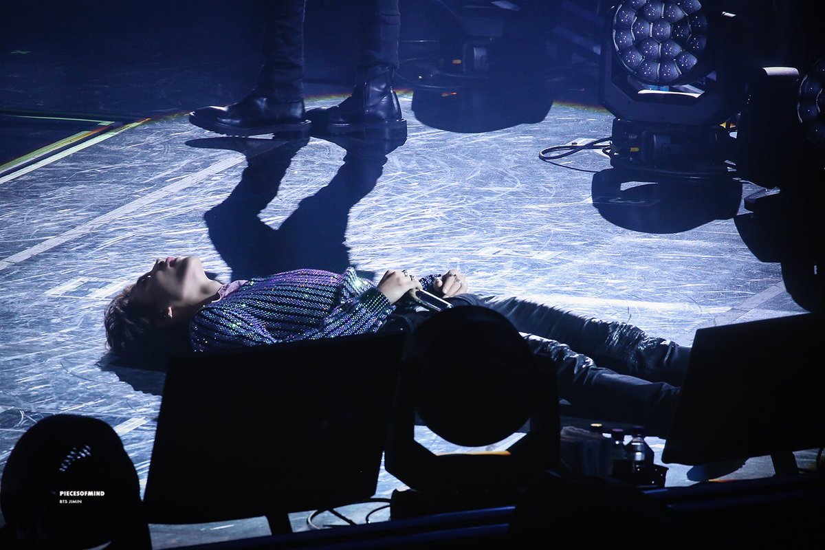 Jimin_Chile's tweet photo. [IMG HQ | 180923] ✨ #JIMIN en #LoveYourselfTour en Hamilton día 3 💛

© piecesofmind_jm | Jimin Chile 💕
@BTS_twt #BTS #지민 #박지민
#방탄소년단 #BTSARMY #ARMY #BTSLYTour #BTSWorldTour  #BTSinHamiltonD3 #LYInHamilton https://t.co/HgMaej8IXp
