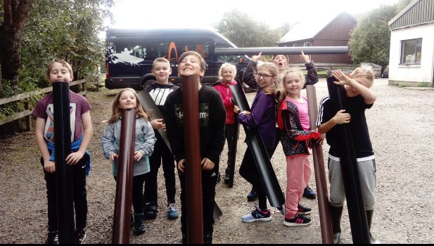 StMargaretsRCPS's tweet photo. Working together on group challenges #groupchallenges #outdooreducation https://t.co/iiQPE0pvV8