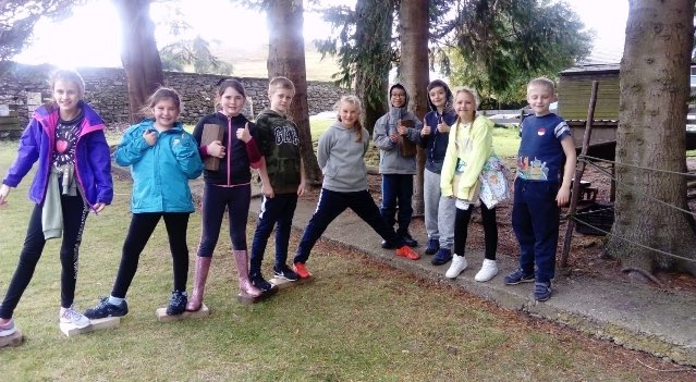 StMargaretsRCPS's tweet photo. Working together on group challenges #groupchallenges #outdooreducation https://t.co/iiQPE0pvV8