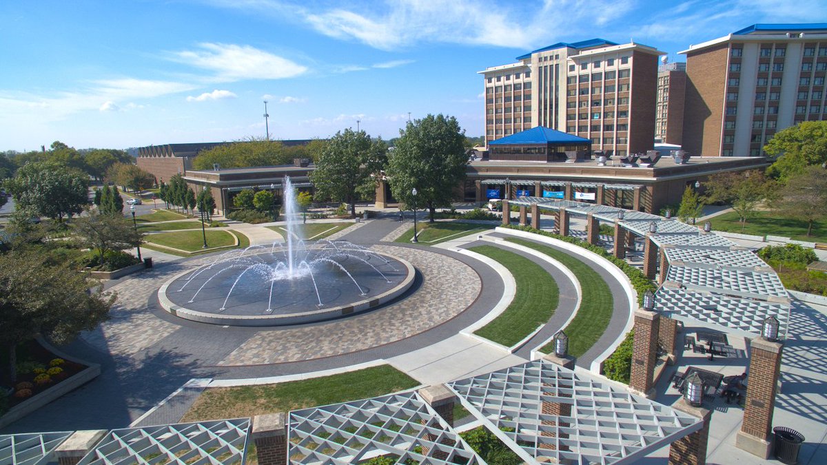MarkHTrumbo's tweet photo. Time to return to the Midwest and let loose on Leading With Purpose with my friends at Indiana State University! #DefineAndDesign #purposemap #MarchOn https://t.co/SuS4DunEYI