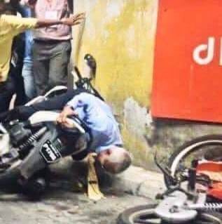 QeeriA's tweet photo. Insafaa adhi hama hama kamah govaalaa adu ufulumun koppa galhuva cycle machah vattali #iboo miadhu rajjeyge raees kamah..

kulhadhun vanthakan☝️@PresidentYAG @Banafsaa @ahmed_nihan @PoliceMv https://t.co/w7TEBCChMn