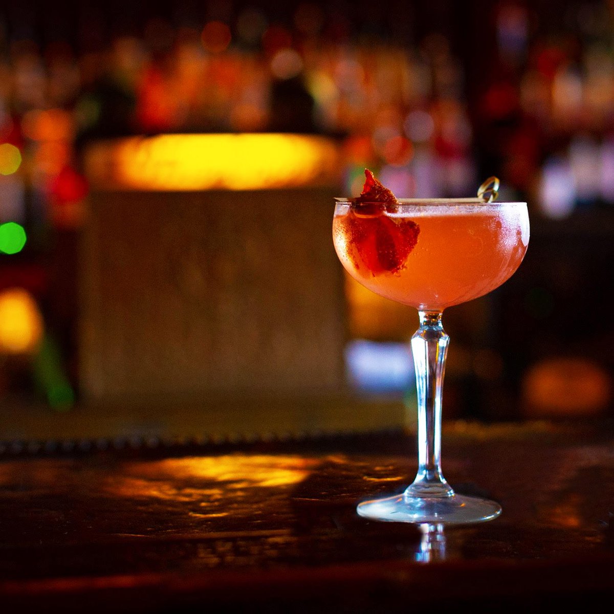 BelleIsleShine's tweet photo. Our newest #cocktailoftheweek, Ole Metry Magnolia, comes to us courtesy of @MartinesLounge in New Orleans ⚜️ this pretty sipper has all the charms of a good Southern Belle: it’s dignified, sweet, strong, and packs a serious punch 🤜 Recipe 👉 https://t.co/Fy8Jl5omG4 https://t.co/ZWl4XX2RLb