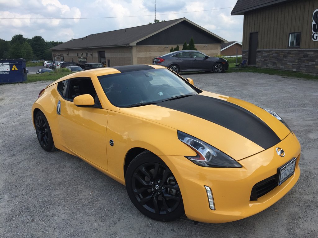 Carbon Fibre stripe.

#bracebridge #gravenhurst #portcarling #bala #huntsville #muskoka #signs #signmaker #signmakers #graphics #vinyl #vehiclegraphics #decals #sublimegraphics #art #design #carbonfibre