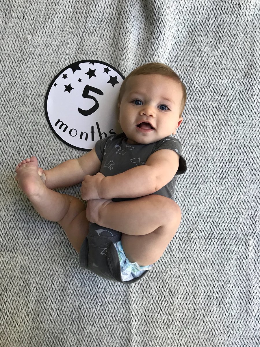 malloryjill's tweet photo. These. Thighs. Kill. Me! 😍 #myhandsomeboy #BabyCase https://t.co/P53IpyR0jC