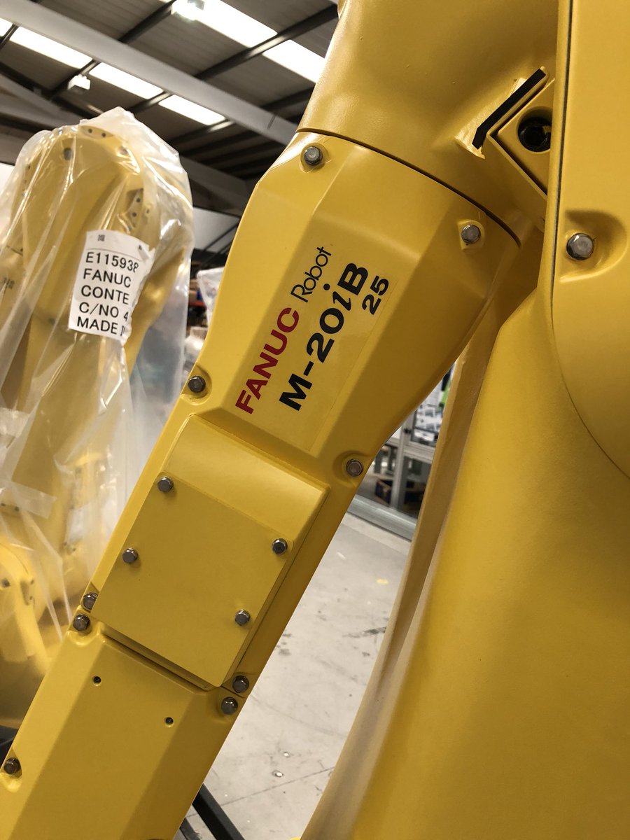 Adelphi_Auto's tweet image. Two new yellow beauties in the Adelphi workshop this week! Our engineers are looking forward to programming these Fanuc robots 🤖 @FANUCAmerica @FANUCUK #adelphiautomation #adelphi #fanuc #fanucrobots #fanucrobotics #programming #robots #robot #automation