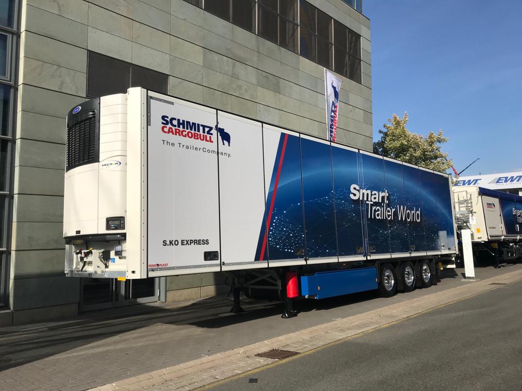 CargobullUK's tweet photo. We're not just inside at @iaa_nfz #IAA2018 - the #SmartTrailerWorld is also outside too! https://t.co/dMfvnfJG0x