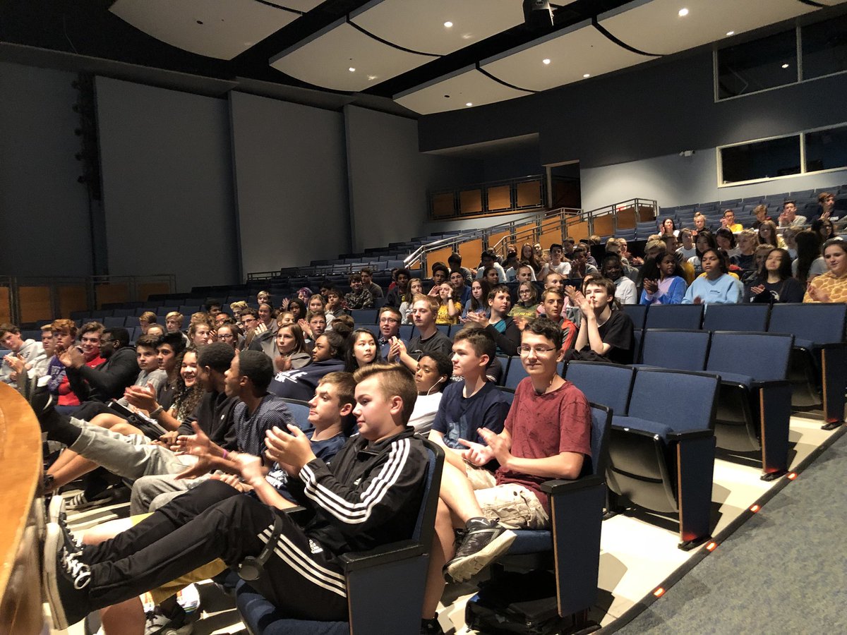 Class of 2021 Josten Assembly! #lisleonepride @1PridePrincipal @LisleLionsAD #classrings