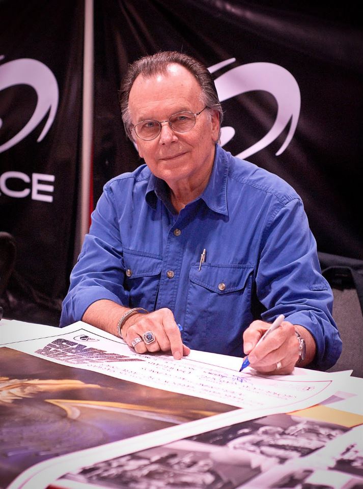 Buckets off, troopers. Producer and #501stLegion Honorary Member Gary Kurtz has passed away. Thank you, Gary for all you've done in helping bring Star Wars into our lives. #BucketsOff #StarWars #RIP 
Photo: Jursa