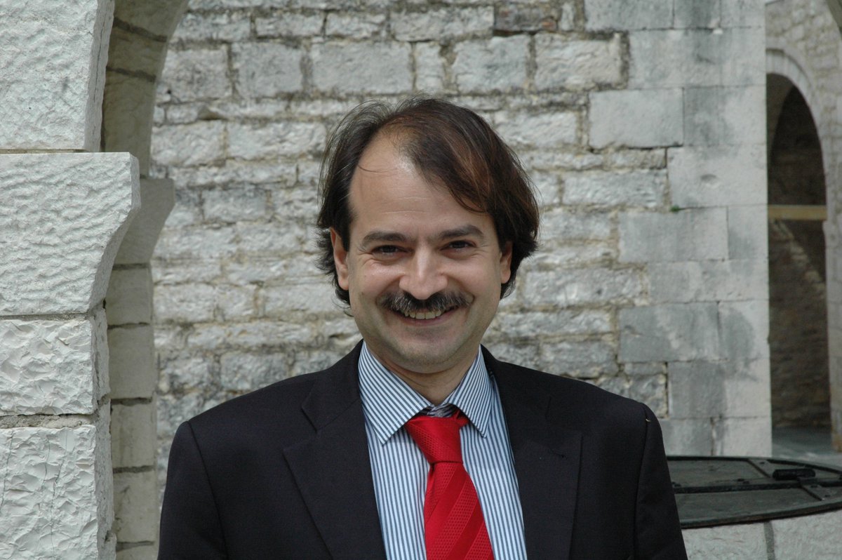 @StiftungCharite and @Einstein_Berlin are happy to welcome John #Ioannidis from @METRICStanford as a new #EinsteinBIHVisitingFellow. In collaboration with @questbih, he will build up the Meta-#Research #Innovation Center #Berlin - #METRICB.  Congrats! bit.ly/2I9HVLy