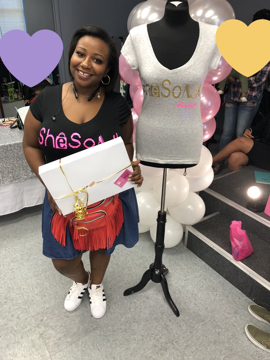 heeeynik's tweet photo. Yesterday was successful!!! ✅💓🛍🤝 THANKS FOR SHOPPING, SUPPORTING, AND TAKING THE TIME OUT OF YOUR DAY!🛍 ARE YOU READY TO GET YOUR SHOP ON⁉️ #shesonikboutique #shesonik #apparel #sheslayy #indystyles #slayyourbae #indy #clothes #shoes #chicago #boutique #bossedup #glamdup https://t.co/KltCLgAybs