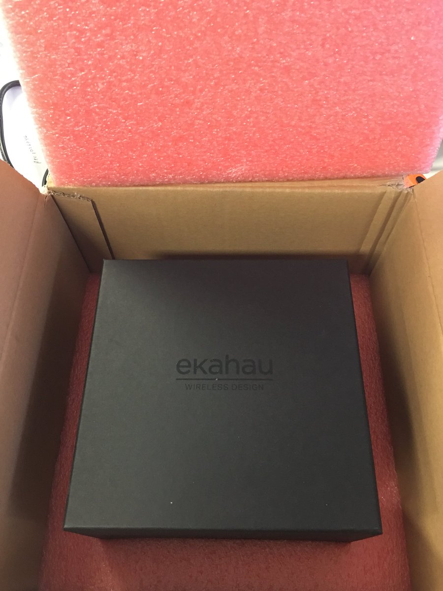 dads_dizon's tweet photo. @ekahau Early Christmas 🎁 https://t.co/jNxL6k8d1R