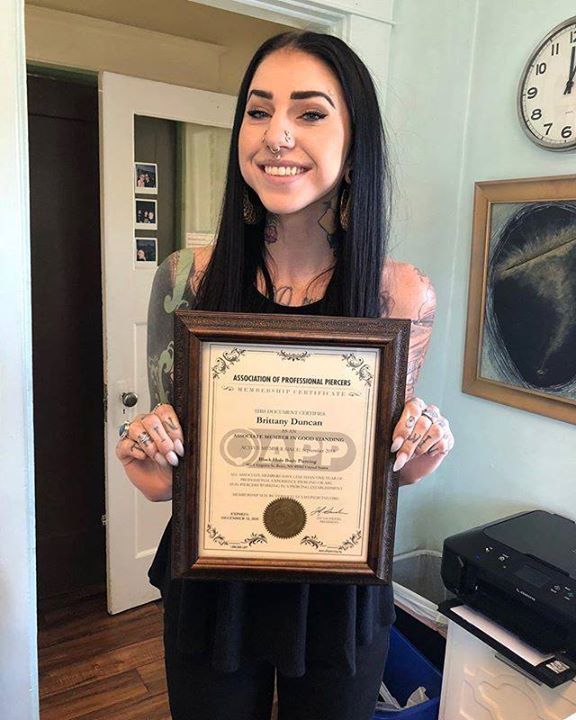 BlackHoleReno's tweet photo. It’s official! We are so proud of our jewelry slayer #brittanyblackholereno to becoming a APP member! ⚡️✨✨ #Appmember #safepiercing #jewelryslayer #legitbodyjewelry #legitbodypiercing #775piercing #wouldyoulookatthat #bossbabe https://t.co/51g0AkmOar https://t.co/3b5fJXgMf5