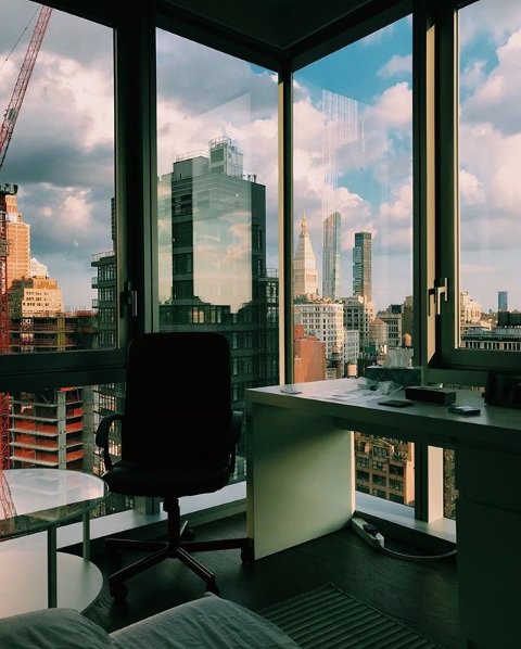 Wake up in the clouds at #eosnomad. #lovewhereyoulive
Instagram 📷: @Bradygw