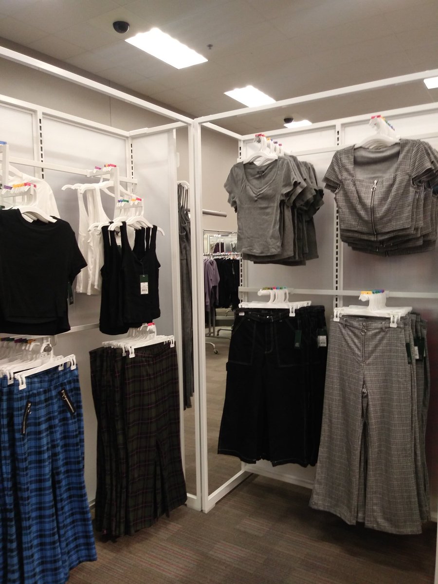 MedinaVMLive's tweet photo. #WildFable #TargetStyle #T1155 https://t.co/6WJdZq4yGe