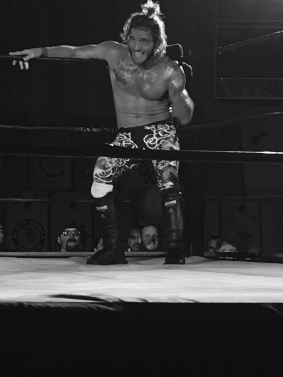 rvelligan's tweet photo. No pain, no gain @FilthyTomLawlor @BLabelPro #BLP9 https://t.co/XmhtnfmC05
