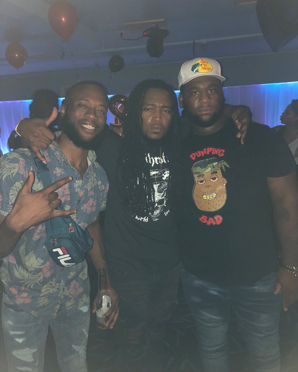GoDjJCoreyLamar's tweet photo. If you are willing to do more than you are paid to do, eventually you will be paid to do more than you do #TheTeddyBAndJCoreyLamarShow #DMG #RuskiGang #IamME #HSent #AWE #GoFam #StayWoke #BpccSGA #BpccRecruiter #BpccStudentLife #RoadToGraduationMAY11th https://t.co/41kKUGNvM7