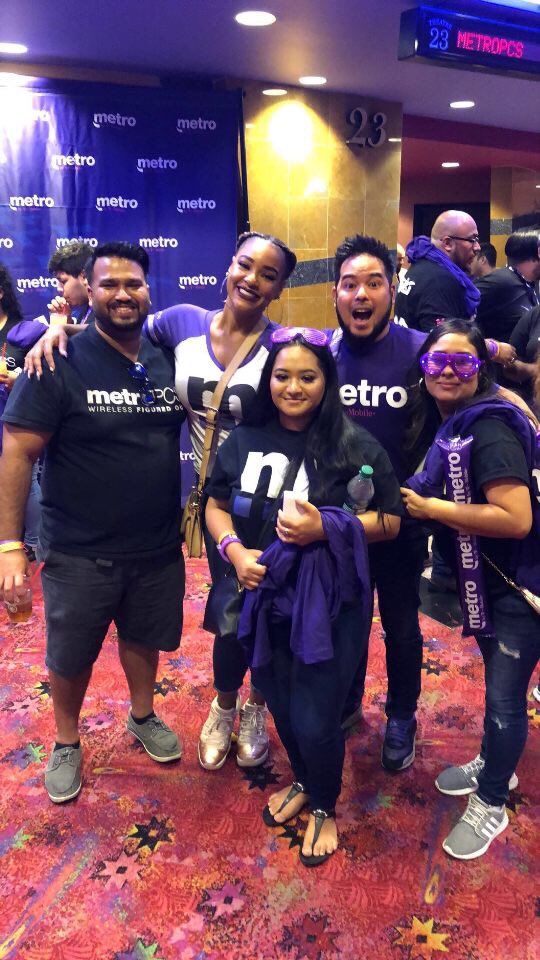 imc713's tweet photo. We know how to have a launch!! @MetroPCS #MetroPCS @TMobile  #lovewhatyoudo #ASRtotheStars https://t.co/3tx1xQt7qa