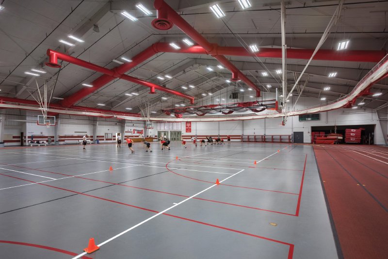 AthleticBiz's tweet photo. Check out the Falcon Center at 
@UWRiverFalls, our Facility of the Week! // @AyresInc @hc_architects More photos, info here: https://t.co/TrXwQ1chyZ https://t.co/Xz4aWGVnCx
