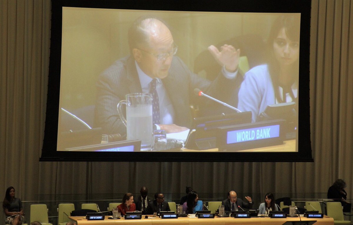 worldbankgroup's tweet image. President @JimYongKim: My plea to young people: Force us to make the right decisions so you can live in the world that you want. #GenUnlimited  #UNGA