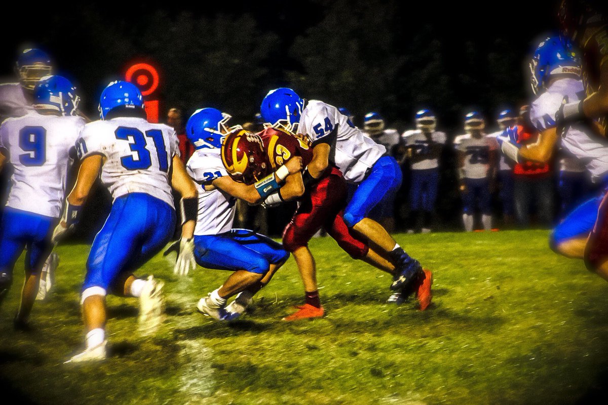 PhotosbyGray's tweet photo. Friday night Roncalli demolishes Bennington 62-17                                    #ourhouse https://t.co/2CJs63DkcD