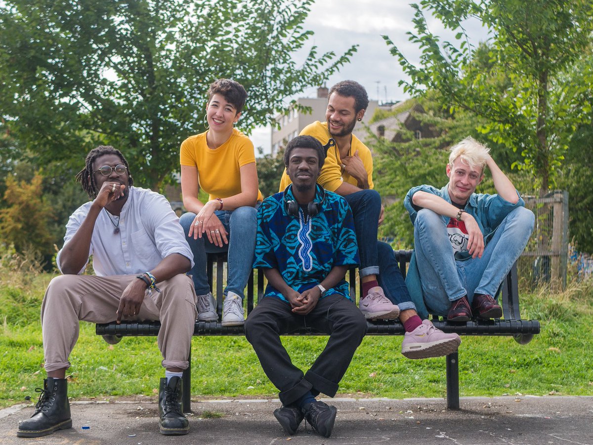 PenTingPoetry's tweet photo. The Pen-Ting Crew. We are Kojo Stein (@kojostein) Bella Cox (@BellaCox19), Peter deGraft-Johnson (@RepeatBeatPoet), Omari Daniel (@skygodbaal), and Dominic Holman.
π€
#IssaPenTing
π€
πΈ - @Andre_LL_Media https://t.co/kJgnuCqvlV