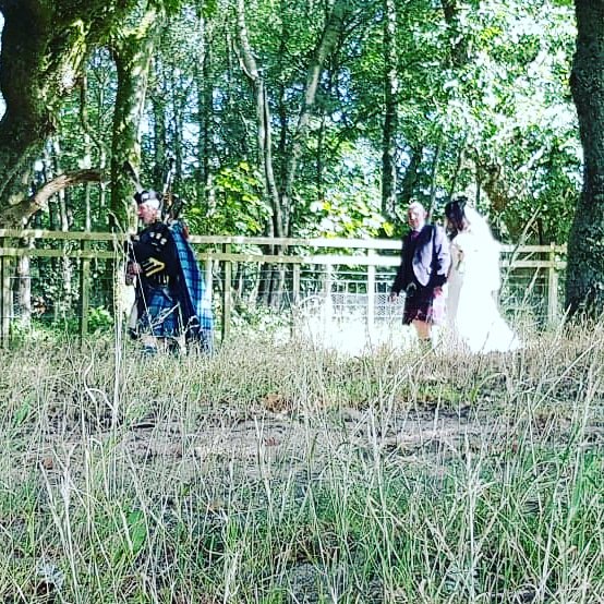 Why not get piped down the aisle to your special song. #lochlomondweddings #wedding #scottishwedding #weddingpiper #weddingpipes #walkdowntheaisle #fatherofthebridemoment.