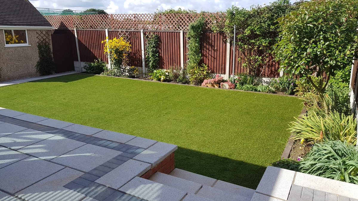 info_lpm's tweet photo. Garden levelled off,battened edges and 35mm pile grass installed in Lowton #sgs #lpm #artificialgrass https://t.co/ithWSnELFZ