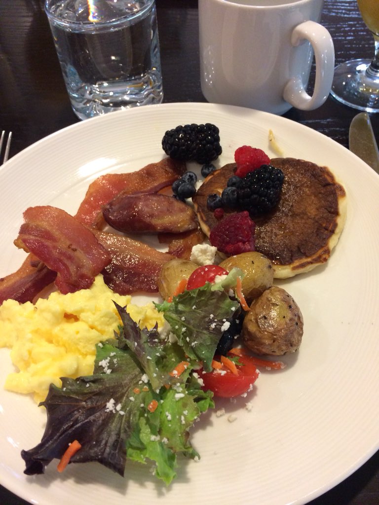 ArnoCat's tweet image. Continental breakfast for a big day in #cppcon2018. #workatmurex