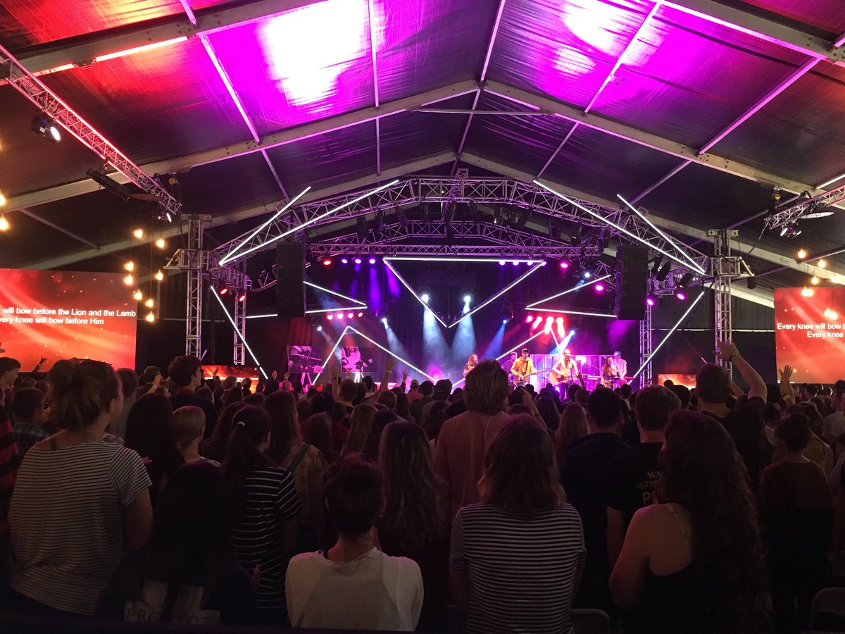 danielprodsvcs's tweet photo. Currently in the middle of a busy September which all started with Dan mixing FOH audio for @nick_wired at @UCCF #Forum2018. Once again a great event to be a part of and a lot of fun mixing on @DiGiCo_official SD12 with @dbaudiotechnik #VSeries https://t.co/7PKYfuNLbI