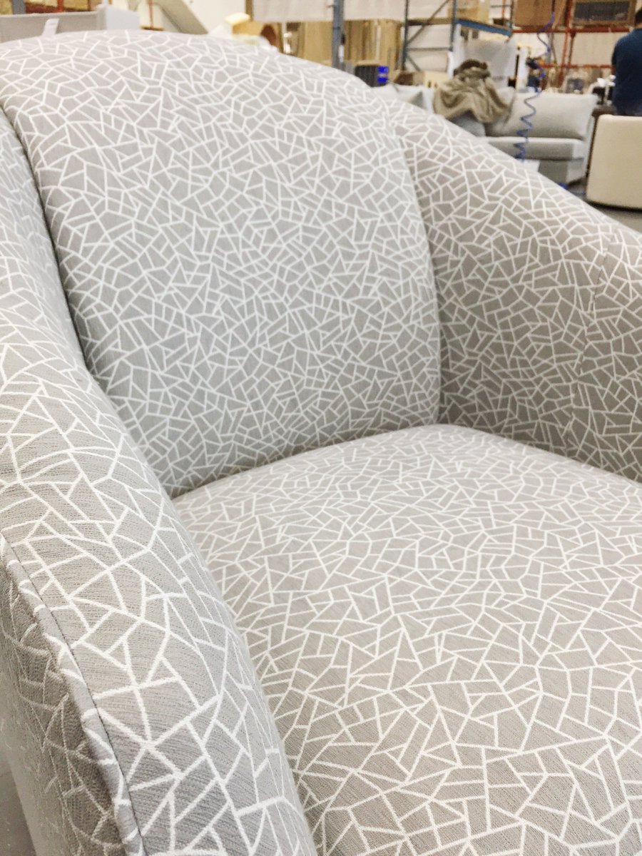 VanGoghDesign's tweet photo. Swiveling in style. #JakeSwivelChair Fabric: Chaos Silver https://t.co/asQWtDdLaC #VanGoghDesigns https://t.co/PxXj7n3Zk6