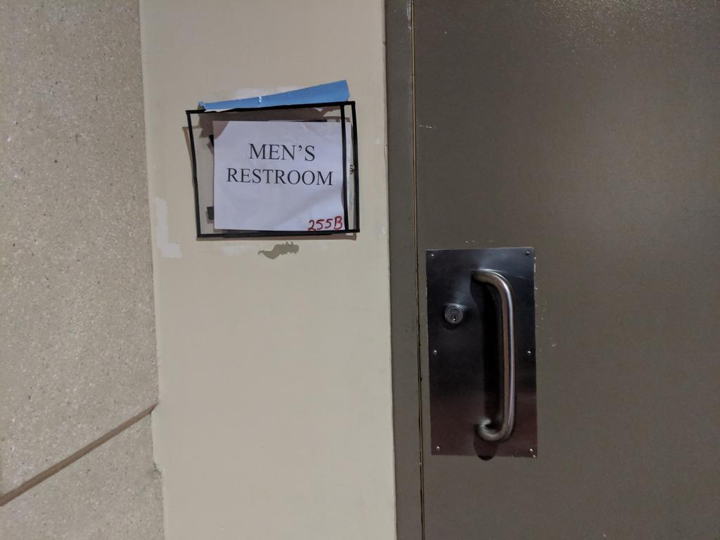 Nichole_VC's tweet photo. Taping a Men's Restroom sign over the women's room is not my idea of #Diversity and #Inclusion. Meanwhile, my bathroom can be found at the very end of the big hall #MSIgnite2018 https://t.co/Uk5pZrpA5k